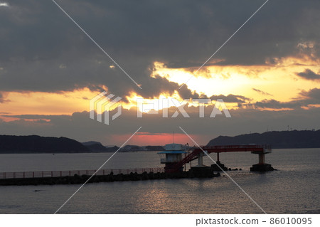 串本海洋公園和日出 串本海洋公園和日出 86010095