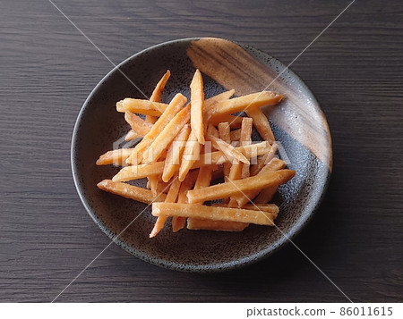 It is a sweet made from kenpi and potatoes. It is a sweet made from kenpi and potatoes. 86011615