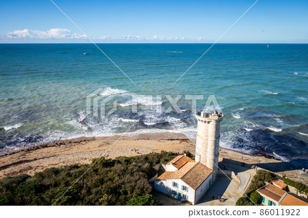 Whale lighthouse - Phare des baleines - in Re island 86011922