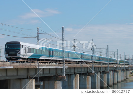 Japan's longest limited express train "Odoriko" (E257 series) _202 1/4/10 shooting Japan's longest limited express train "Odoriko" (E257 series) _202 1/4/10 shooting 86012757