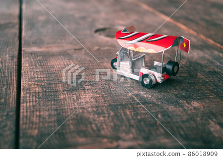 三輪出租車 [tuk-tuk] 86018909