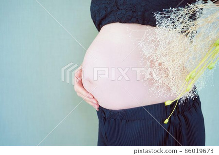 孕婦的胃和霧霾 孕婦的胃和霧霾 86019673