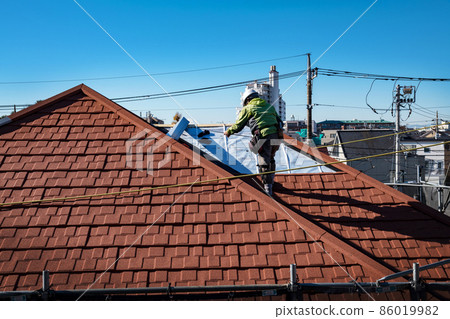 Roof repair 86019982