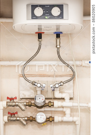 Water heater connection 86020905
