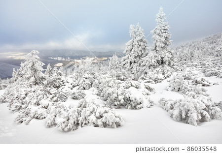 Beautiful winter mountain landscape, Karkonosze National Park, Poland. 86035548