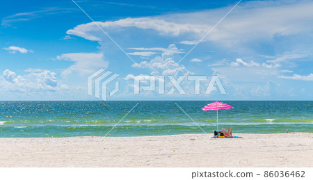 Pink umbrella 86036462