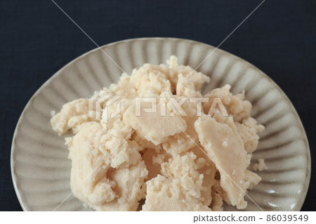 盤子裡的酒糟 盤子裡的酒糟 86039549