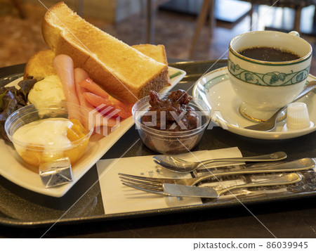 Morning coffee 86039945