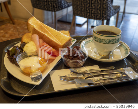 Morning coffee 86039946
