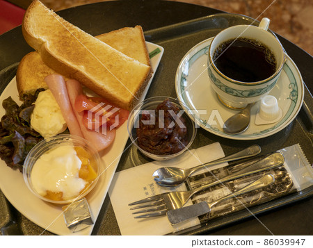 Morning coffee 86039947