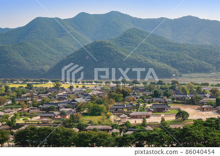 從慶北安東市芙蓉台看河回村 從慶北安東市芙蓉台看河回村 86040454