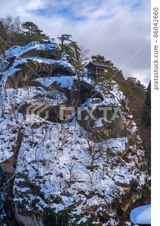 Shakado of Yamadera Winter snow scene (Yamagata City, Yamagata Prefecture) 86042660