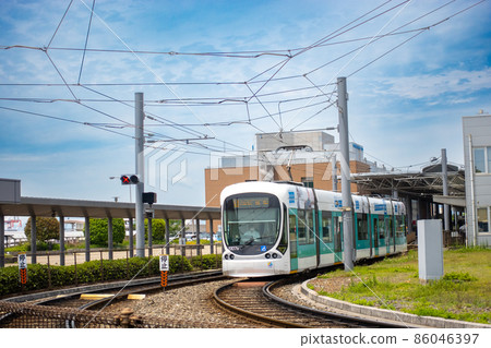 《Hiroshima City》 Hiroshima Electric Railway A tram that runs near the port of Hiroshima 86046397