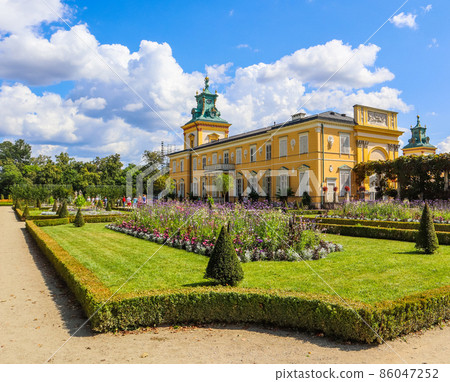 Royal Wilanow Palace in Warsaw. Residence of King John III Sobieski. Poland. August 2019 Royal Wilanow Palace in Warsaw. Residence of King John III Sobieski. Poland. August 2019 86047252