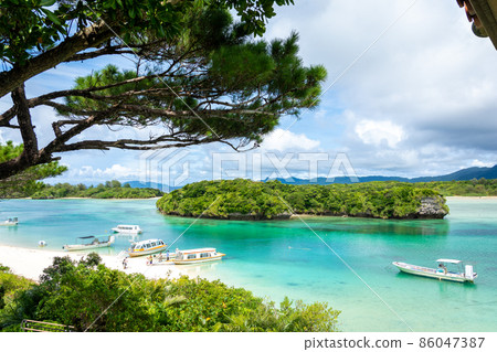 [Ishigaki Island] Kabira Bay 86047387