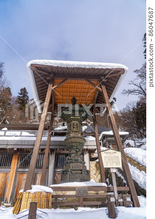 Yamadera Okunoin and Daibuden Winter snow scene (Yamagata City, Yamagata Prefecture) 86047687