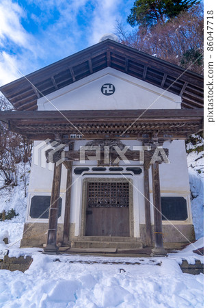 Dozo of Yamadera Winter snow scene (Yamagata City, Yamagata Prefecture) 86047718