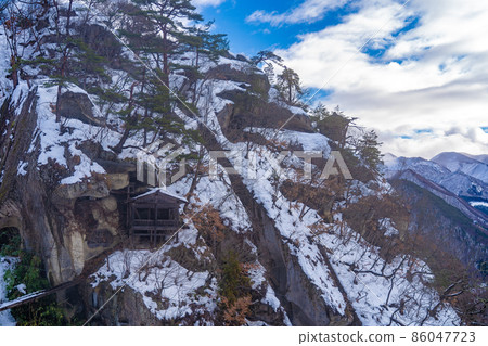 Yamagata's Womb Hall Winter Snowscape (Yamagata City, Yamagata Prefecture) 86047723