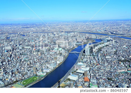 從東京天空樹眺望(2022 年元旦) 從東京天空樹眺望(2022 年元旦) 86048597