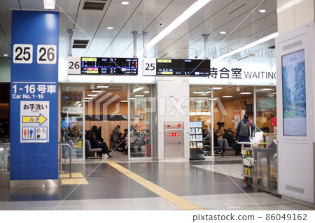新幹線車站內的風景 86049162
