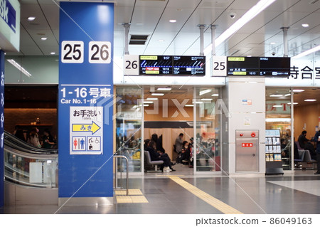 新幹線車站內的風景 86049163