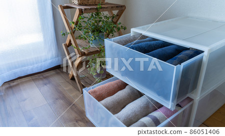 Image of changing clothes. Organize clothes. Image of changing clothes. Organize clothes. 86051406