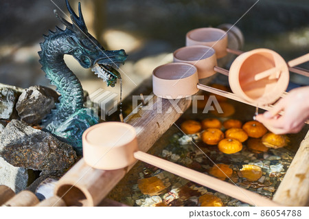 Shrine Chozuya and Dragon's Mouth Shrine Chozuya and Dragon's Mouth 86054788