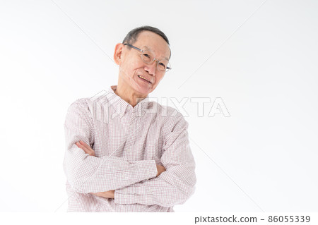 Senior man worries and thinks Senior man worries and thinks 86055339