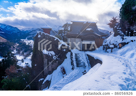 山寺海參道和中協堂冬季雪景(山形縣山形市) 山寺海參道和中協堂冬季雪景(山形縣山形市) 86056926