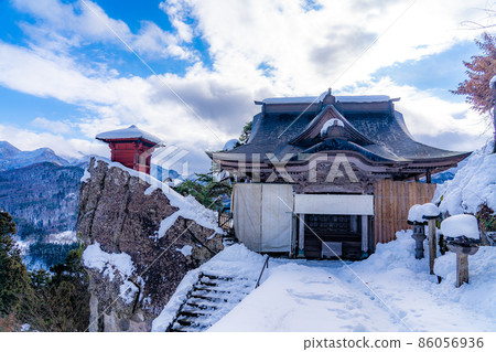 山寺海參道和中協堂冬季雪景(山形縣山形市) 山寺海參道和中協堂冬季雪景(山形縣山形市) 86056936