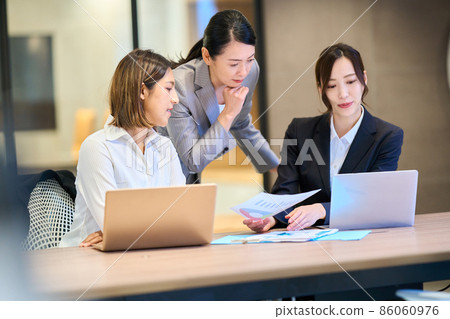 職業女性形象拍攝合作:WEEK Shibadaimon(Sun Frontier Fudousan) 職業女性形象拍攝合作:WEEK Shibadaimon(Sun Frontier Fudousan) 86060976