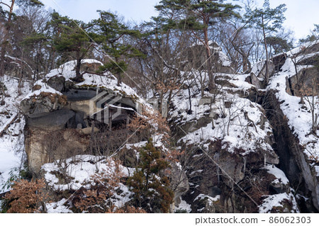 Yamagata's Womb Hall Winter Snowscape (Yamagata City, Yamagata Prefecture) 86062303