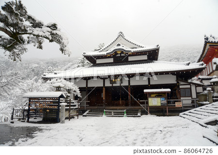 京都市東山區雪中的清水寺 86064726