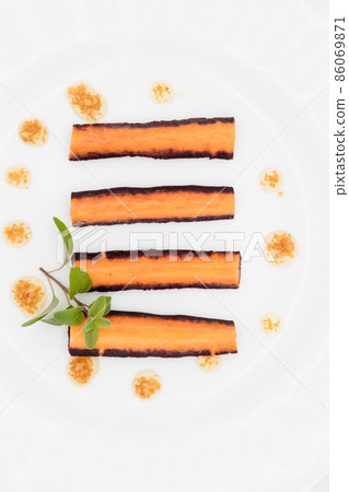 Fruit carrot purple carrot salad 86069871