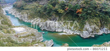Panorama scene of Oboke in late autumn @ Tokushima Panorama scene of Oboke in late autumn @ Tokushima 86071211