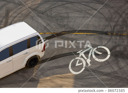Car emergency braking on the road. Car emergency braking on the road. 86072385