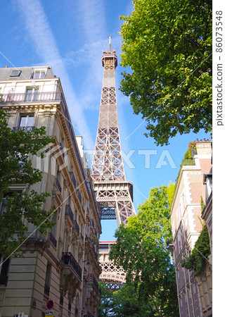 The Eiffel Tower in Paris The Eiffel Tower in Paris 86073548