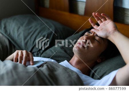 Male portrait　 86077599