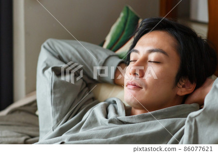 男性肖像』 86077621