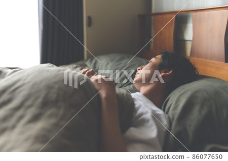 男性肖像』 86077650