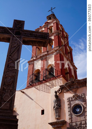Cityscape of Queretaro, Mexico 86077883