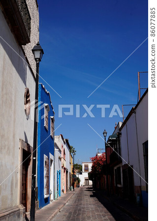Cityscape of Queretaro, Mexico 86077885