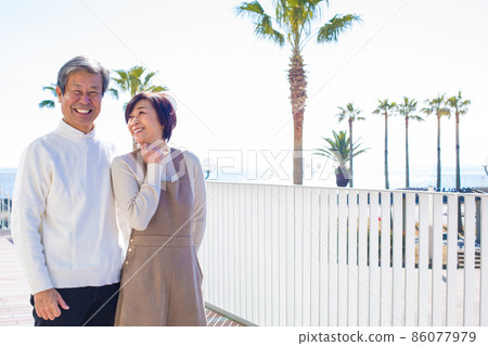 Senior Couple Trip-Along the Coast Senior Couple Trip-Along the Coast 86077979