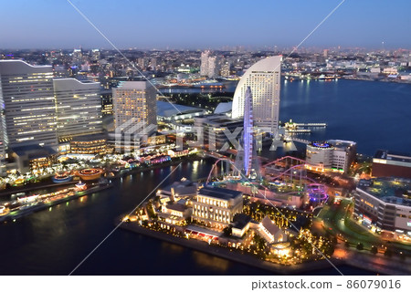 Illuminated Yokohama Minatomirai Illuminated Yokohama Minatomirai 86079016