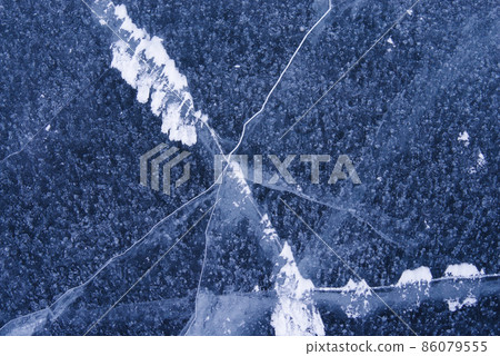 Ice crystals, freezing Akagi Onuma 86079555