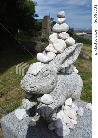Hakuto Shrine: Wishing for a rabbit 86080732