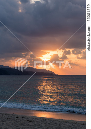 Sunset at Ohama Beach Park Sunset at Ohama Beach Park 86081259