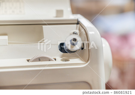 Sewing machine bobbin Sewing machine bobbin 86081921