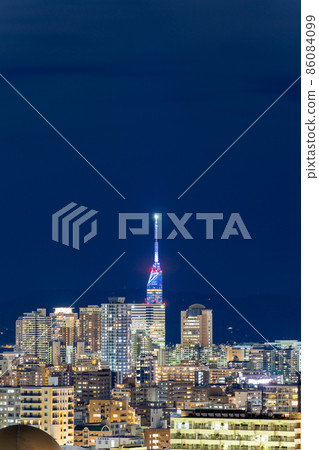 《Fukuoka Prefecture》 Night view of Fukuoka City (taken from Minami Park) 86084099