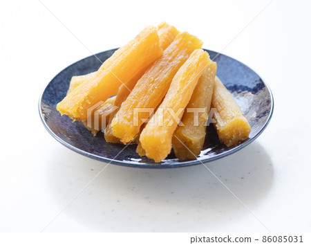 Delicious dried potatoes Delicious dried potatoes 86085031